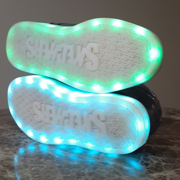 Skecher Energy Light-up shoes sz 1 kids - Picture 10 of 12